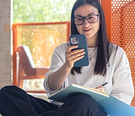 Benefits of Choosing Prepaid Wireless Companies - Whoop Mobile
