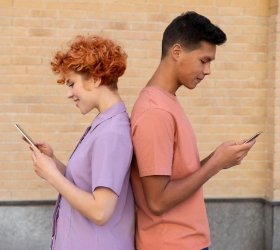 Why More Americans are Switching to No Contract Phone Plan - Whoop Mobile